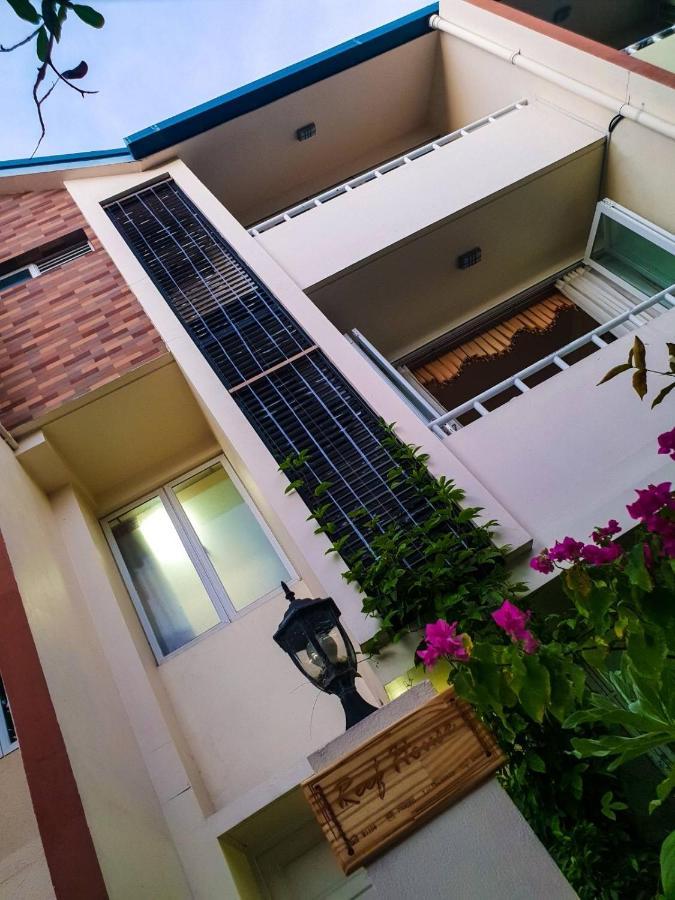 Reef Guest House มาเล ภายนอก รูปภาพ