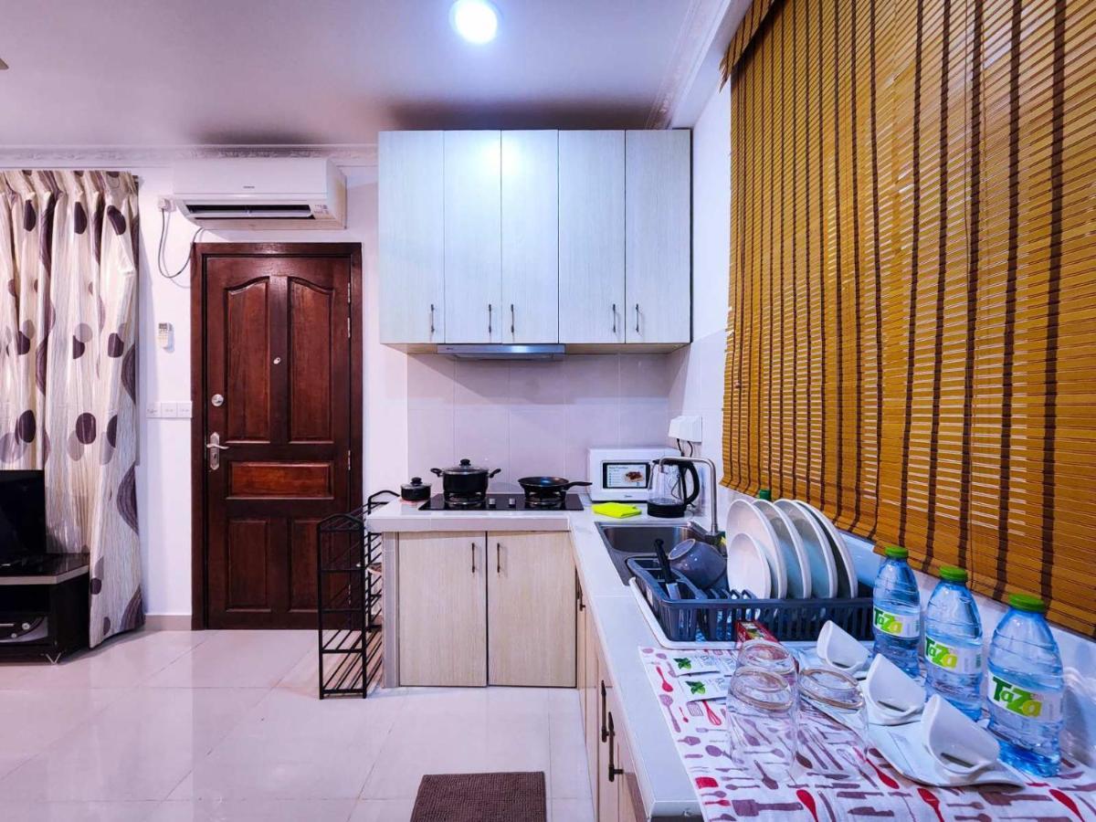 Reef Guest House มาเล ภายนอก รูปภาพ
